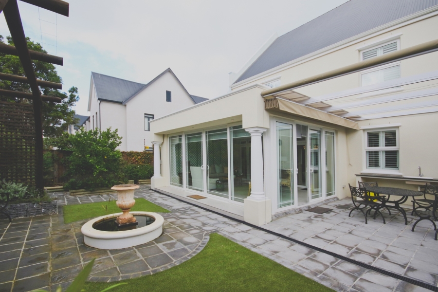 3 Bedroom Property for Sale in Paardevlei Western Cape